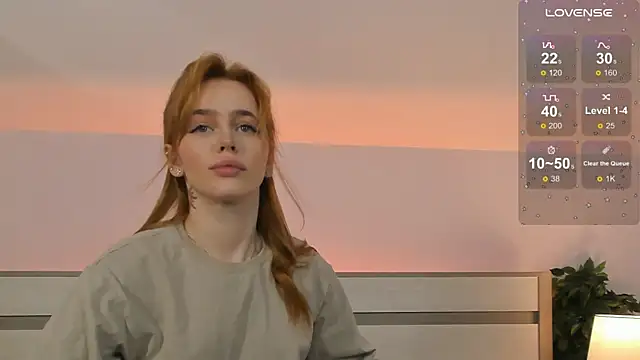 Snapshot of Phoenix_Margo chatting on September 11, 2025, 4:34 am Phoenix Margo online show from September 11, 2025, 4:34 am