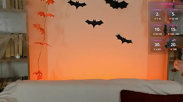 Snapshot of Phoenix_Margo chatting on October 31, 2025, 5:08 am Phoenix Margo online show from October 31, 2025, 5:08 am