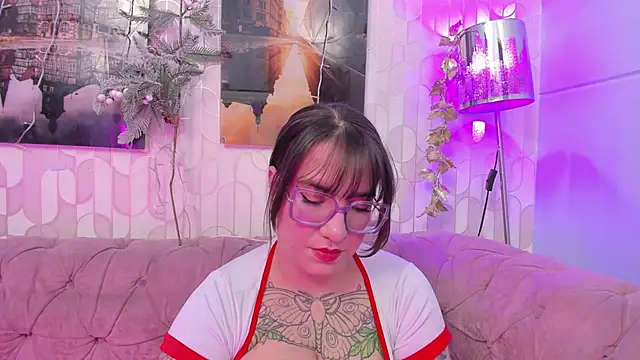 Snapshot of DEVA_BLUE_ chatting on December 7, 2024, 4:20 am DEVA BLUE  online show from December 7, 2024, 4:20 am