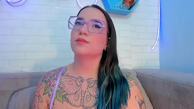 Snapshot of DEVA_BLUE_ chatting on January 23, 2025, 5:02 am DEVA BLUE  online show from January 23, 2025, 5:02 am