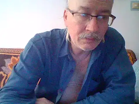 cumloverboyxx69 online show from February 20, 2025, 1:30 pm