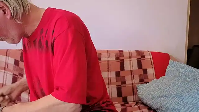 cumloverboyxx69 online show from November 5, 2025, 1:33 pm