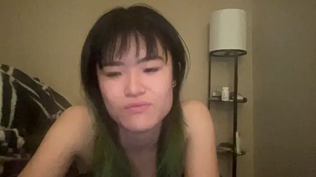 forbiddenfruitcake online show from February 1, 2025, 1:12 am