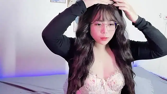 Snapshot of __Lyly__ chatting on January 17, 2026, 1:54 am Lyly online show from January 17, 2026, 1:54 am