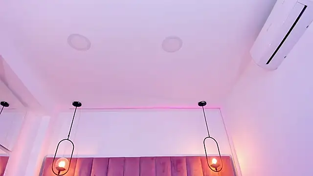 babepolly online show from April 15, 2026, 10:22 am