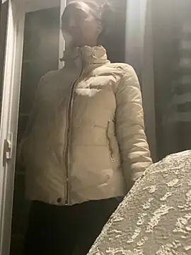 Iceblanca online show from March 8, 2025, 12:11 am