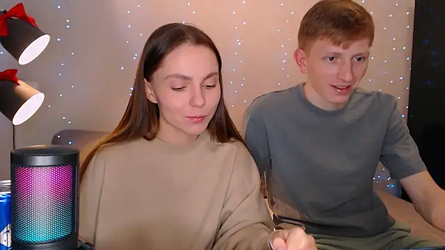 Snapshot of juliaanddima chatting on January 24, 2025, 9:26 pm juliaanddima online show from January 24, 2025, 9:26 pm