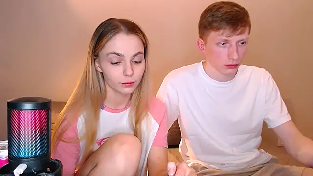 juliaanddima online show from January 31, 2026, 10:41 pm