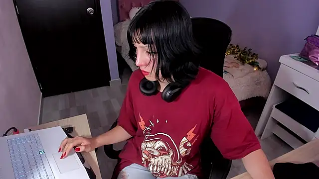 Room312  online show from December 12, 2024, 10:09 pm