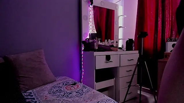 Room312  online show from June 12, 2026, 2:49 pm