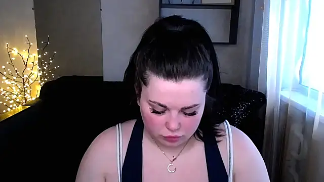 Emily Mo online show from March 20, 2025, 9:26 am