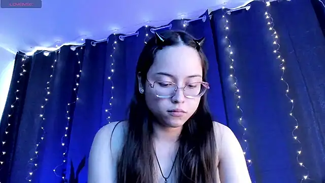 Snapshot of shantalc3rezo chatting on January 11, 2025, 9:15 pm shantalc3rezo online show from January 11, 2025, 9:15 pm