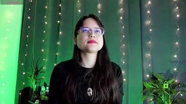 Snapshot of shantalc3rezo chatting on February 4, 2025, 2:17 am shantalc3rezo online show from February 4, 2025, 2:17 am