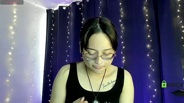 Snapshot of shantalc3rezo chatting on February 28, 2025, 7:46 pm shantalc3rezo online show from February 28, 2025, 7:46 pm