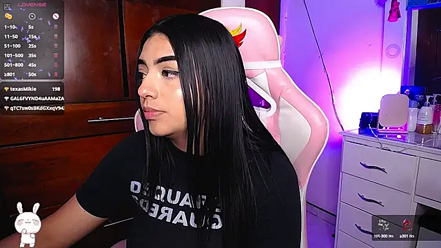 Snapshot of eva_six chatting on February 21, 2025, 9:02 am eva six online show from February 21, 2025, 9:02 am