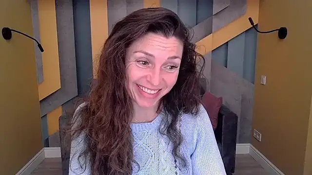 EllaLong online show from October 29, 2025, 12:29 pm