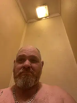 Snapshot of mrscum4u chatting on January 13, 2025, 4:39 am mrscum4u online show from January 13, 2025, 4:39 am