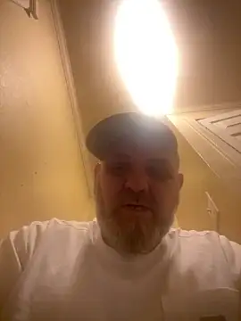 Snapshot of mrscum4u chatting on September 28, 2025, 10:15 pm mrscum4u online show from September 28, 2025, 10:15 pm