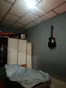 DanelyLopez online show from February 6, 2025, 12:33 am