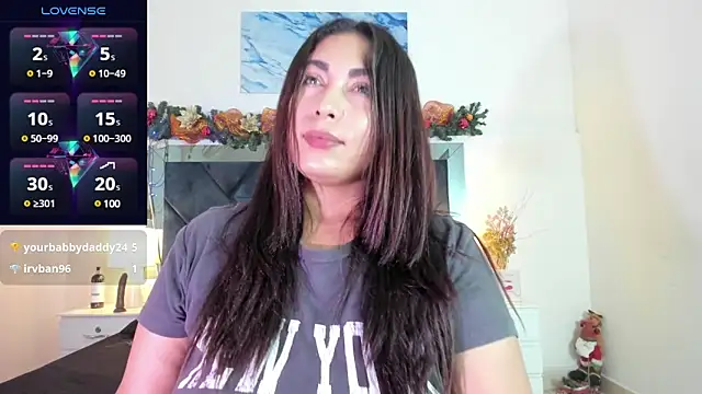 Lauralove 69 online show from December 15, 2024, 5:53 pm