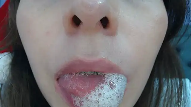 Snapshot of LilaSuni chatting on December 4, 2024, 9:57 pm LilaSuni online show from December 4, 2024, 9:57 pm