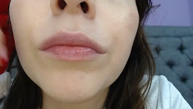 Snapshot of LilaSuni chatting on December 20, 2024, 5:18 pm LilaSuni online show from December 20, 2024, 5:18 pm