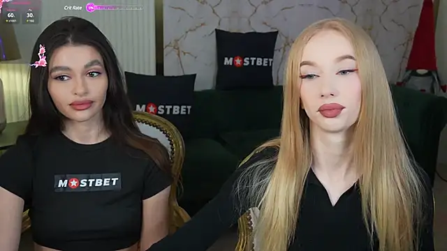 Snapshot of Amelia_Blaze chatting on December 10, 2024, 7:37 am Amelia Blaze online show from December 10, 2024, 7:37 am