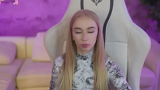 Snapshot of Amelia_Blaze chatting on February 6, 2025, 4:10 am Amelia Blaze online show from February 6, 2025, 4:10 am