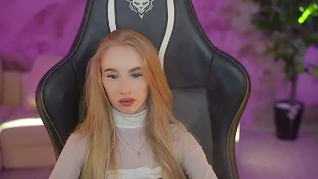 Snapshot of Amelia_Blaze chatting on February 12, 2025, 10:56 am Amelia Blaze online show from February 12, 2025, 10:56 am