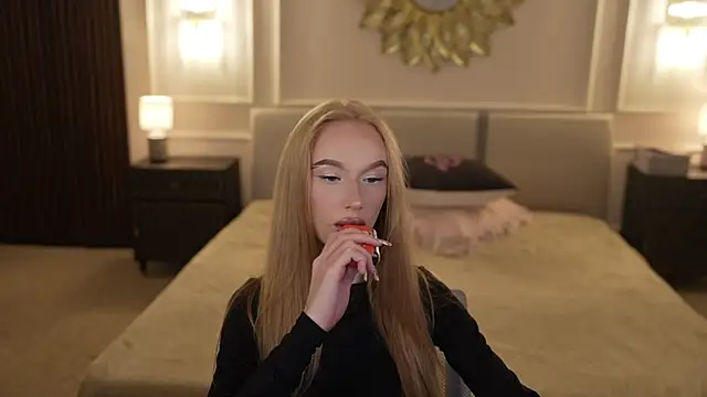 Snapshot of Amelia_Blaze chatting on September 9, 2025, 10:53 pm Amelia Blaze online show from September 9, 2025, 10:53 pm