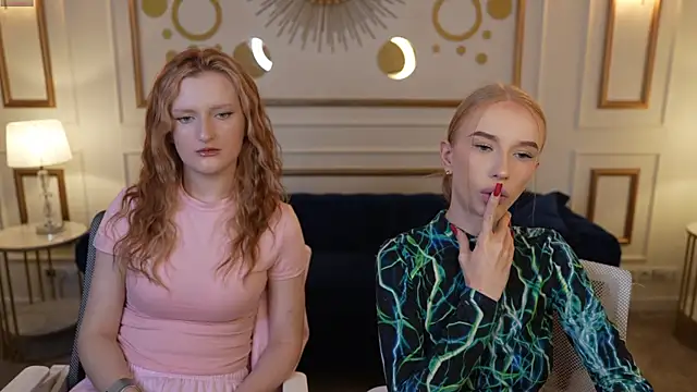 Snapshot of Amelia_Blaze chatting on October 10, 2025, 10:47 am Amelia Blaze online show from October 10, 2025, 10:47 am