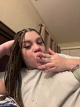 Snapshot of QueenNuttCollector chatting on January 30, 2025, 1:33 am QueenNuttCollector online show from January 30, 2025, 1:33 am