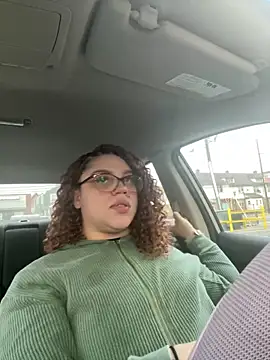 Snapshot of QueenNuttCollector chatting on March 16, 2025, 10:42 pm QueenNuttCollector online show from March 16, 2025, 10:42 pm