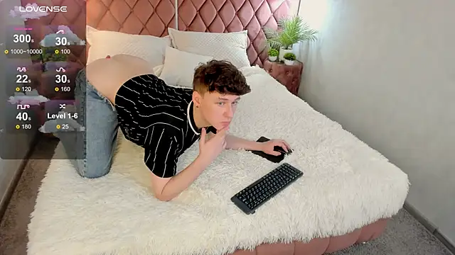 Snapshot of _YummyTony_ chatting on February 28, 2026, 4:19 pm YummyTony online show from February 28, 2026, 4:19 pm