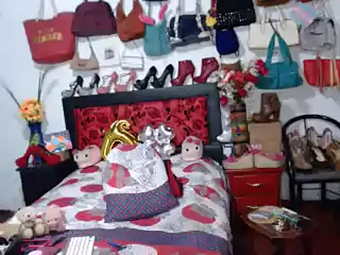 Snapshot of Xiaraa26 chatting on March 13, 2025, 1:10 am Xiaraa26 online show from March 13, 2025, 1:10 am