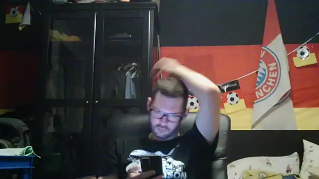 Die-geile-Sau online show from February 15, 2026, 9:55 pm