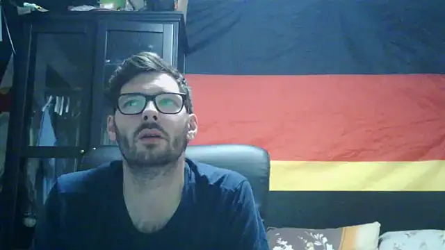 Die-geile-Sau online show from June 15, 2026, 7:38 pm