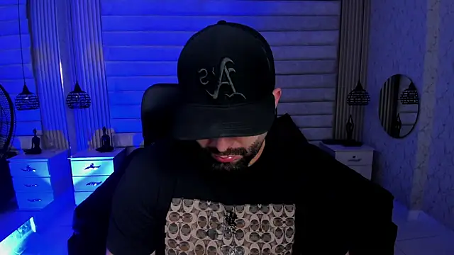 jhon bear03 online show from March 25, 2026, 11:27 am