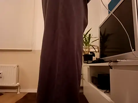 Snapshot of Ebinator666 chatting on February 7, 2025, 3:55 am Ebinator666 online show from February 7, 2025, 3:55 am