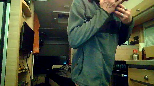 Snapshot of Ebinator666 chatting on September 24, 2025, 11:30 pm Ebinator666 online show from September 24, 2025, 11:30 pm