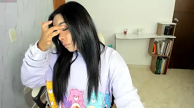 aleja belle online show from March 7, 2025, 12:12 pm