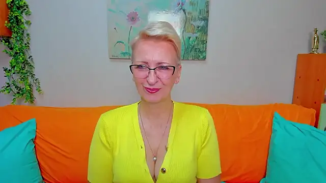 Snapshot of iamyourdream89 chatting on January 18, 2026, 8:51 am iamyourdream89 online show from January 18, 2026, 8:51 am