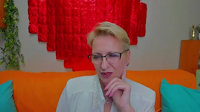 Snapshot of iamyourdream89 chatting on February 22, 2026, 5:22 pm iamyourdream89 online show from February 22, 2026, 5:22 pm