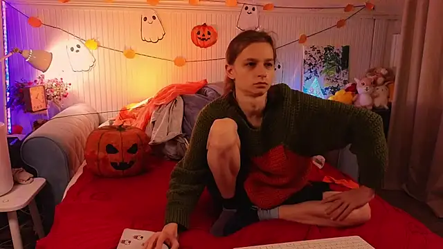 Frank Fraer online show from October 31, 2025, 10:22 pm