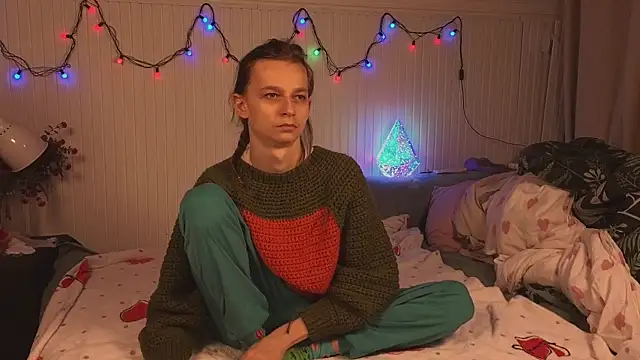 Frank Fraer online show from December 3, 2025, 4:05 pm