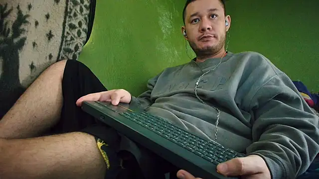 sweet cock28 online show from February 18, 2025, 3:32 pm