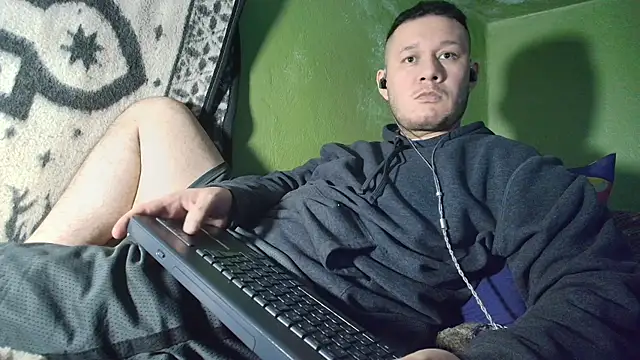 sweet cock28 online show from January 17, 2026, 3:22 am