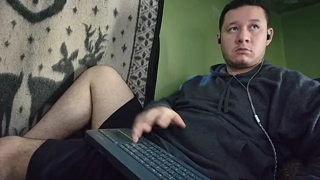 sweet cock28 online show from May 29, 2026, 3:21 pm