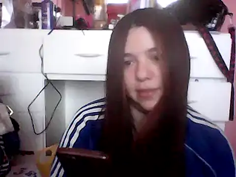 Snapshot of Oxitocina2000 chatting on December 3, 2024, 7:55 pm Oxitocina2000 online show from December 3, 2024, 7:55 pm