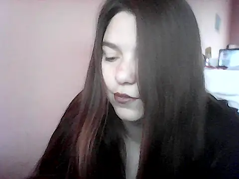 Snapshot of Oxitocina2000 chatting on October 19, 2025, 9:15 pm Oxitocina2000 online show from October 19, 2025, 9:15 pm